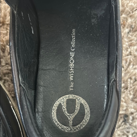 Black leather Slip-On Shoes - wishbone collection - Picture 3 of 6